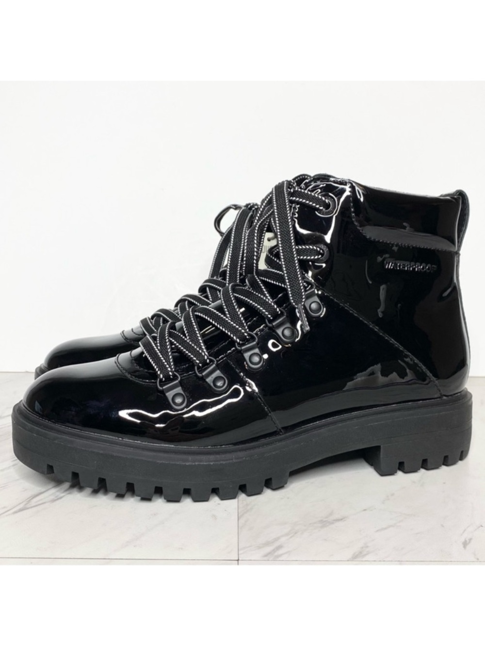 New! Cougar Nash Black Patent Lace Up Boot 9